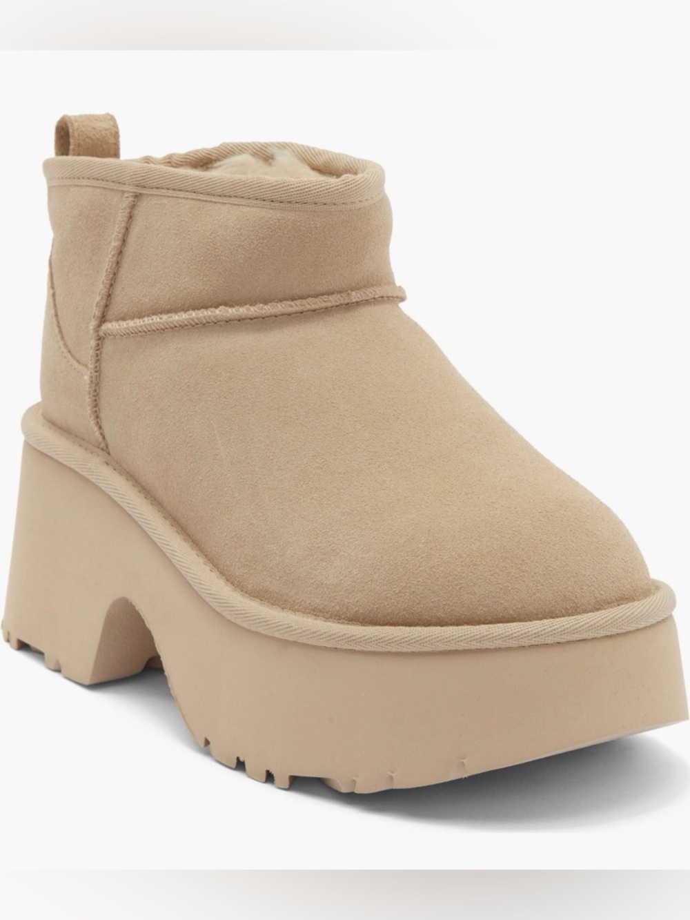 NIB UGG Classic Ultra Mini New Heights Platform Boot